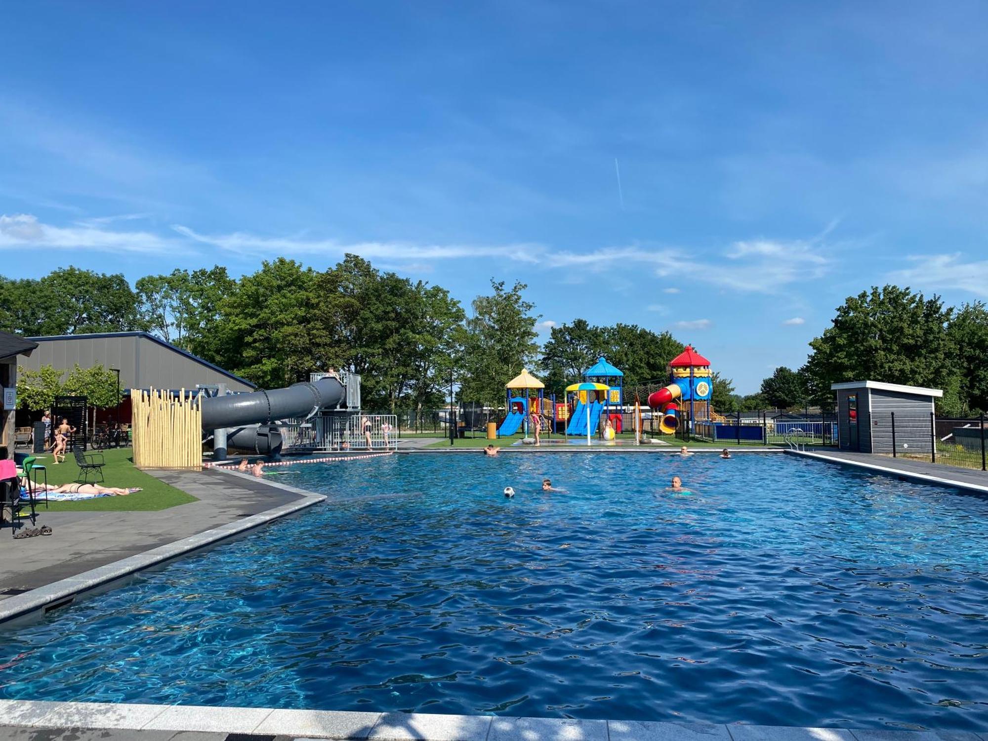 Ferienhaus Luxchalet #Vaju Lathum# Am See, Strand, Pool, Nationalpark Eksteriør bilde